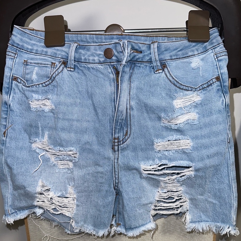 Shein ripped shorts. Size M!!